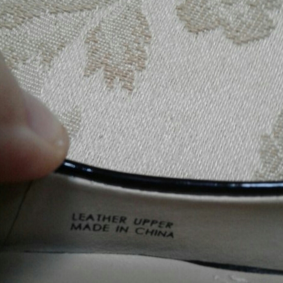 Ellen Tracy Black Patent Toeless Leather Dress… - Picture 9 of 9